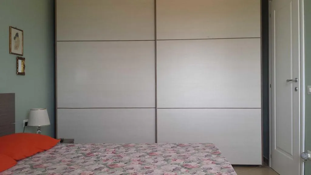 Lacona Casa Franca 0*,  Itália